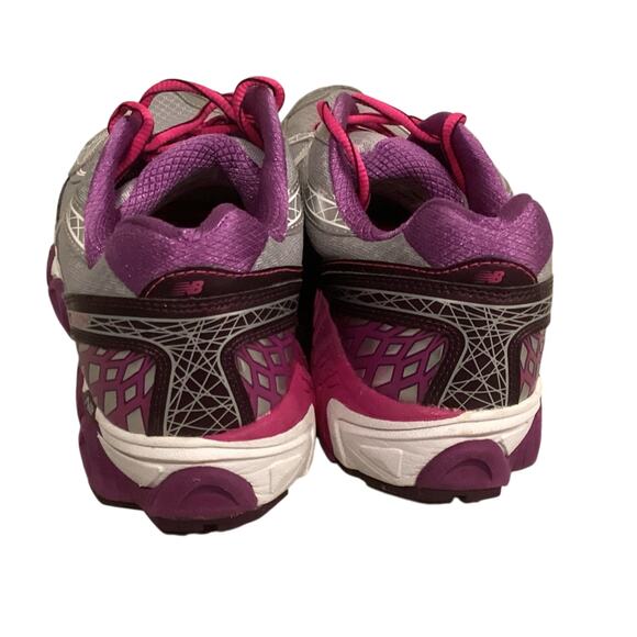 New Balance Women's W1340v2 Optimum Control Running Shoe - Picture 8 of 11